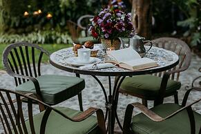 Casa Noble Hotel