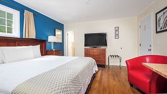 Coach House Inn