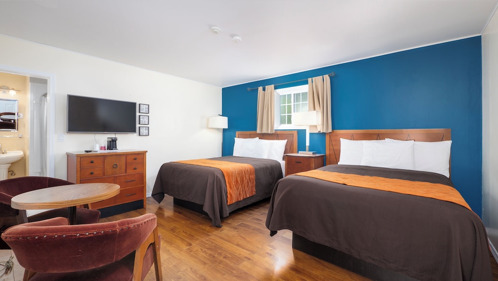 Coach House Inn
