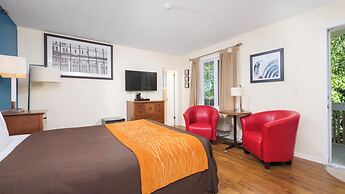 Coach House Inn