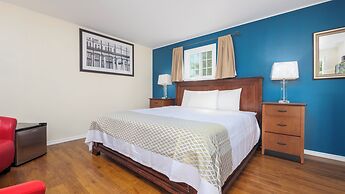 Coach House Inn