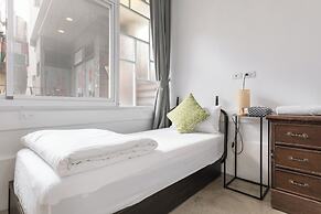Tainan Weshare Hotel