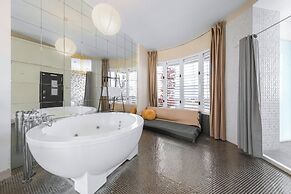 Tainan Weshare Hotel
