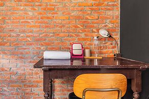Tainan Weshare Hotel