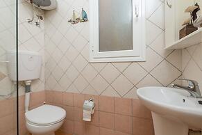 Effie Apartment in