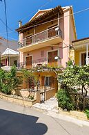 Effie Apartment in
