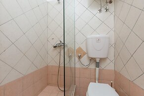 Effie Apartment in