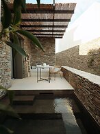 NOS Hotel & Villas