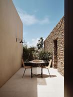NOS Hotel & Villas