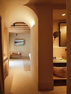 NOS Hotel & Villas
