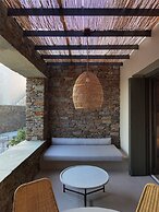 NOS Hotel & Villas