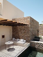 NOS Hotel & Villas