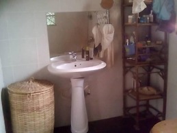 Cottage Sleeps 6 With Private Patios