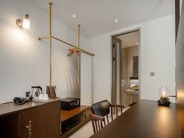 Nidhra Boutique