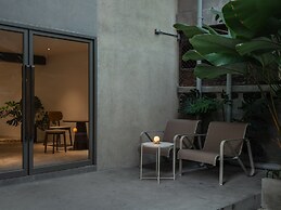 Nidhra Boutique