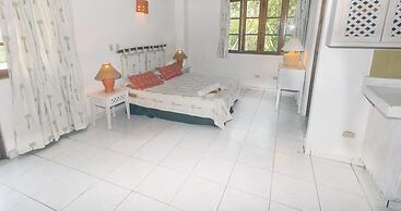 Go Las Galeras Inn