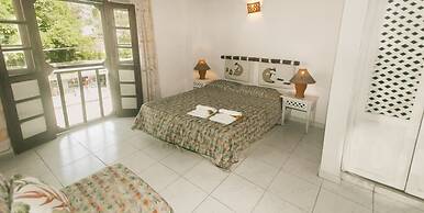 Go Las Galeras Inn