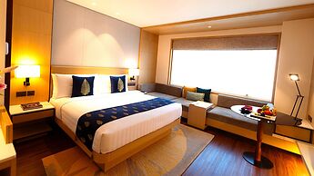 Courtyard By Marriott Vadodara
