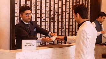 Courtyard By Marriott Vadodara