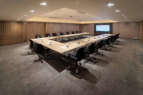 Courtyard By Marriott Vadodara
