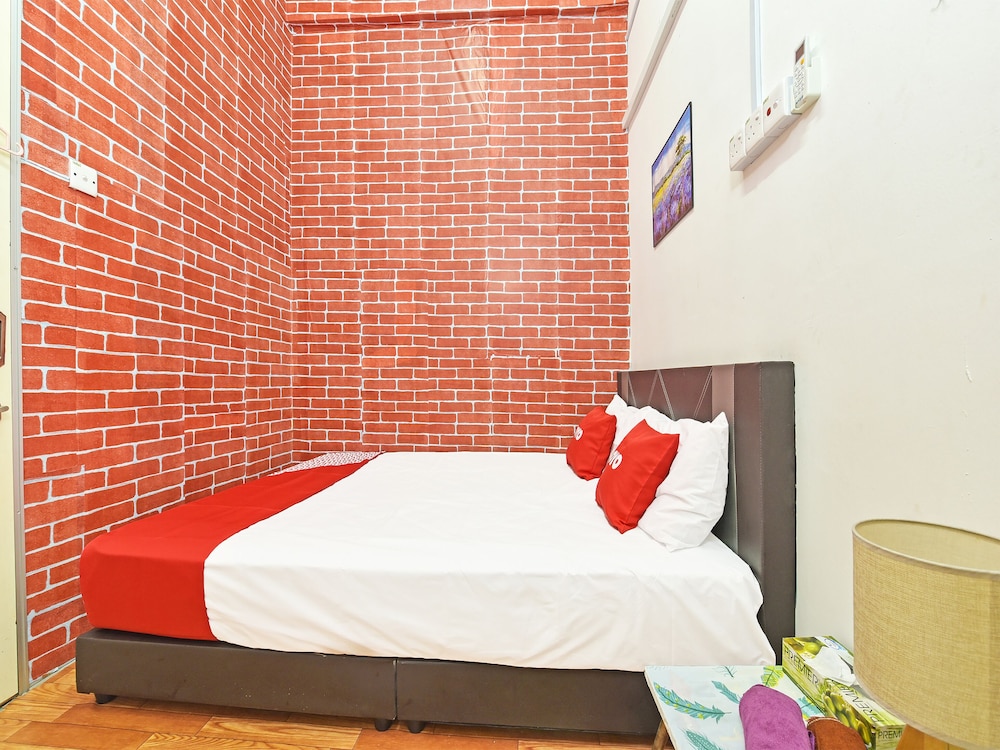 OYO 90431 Cz Hotel