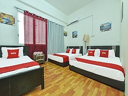 OYO 90431 Cz Hotel