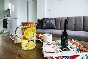 Phaedrus Living: Seaside Executive Flat Harbour 202