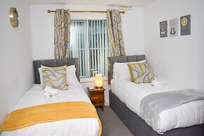 Lovely 2-bed Apartment in West Bromwich