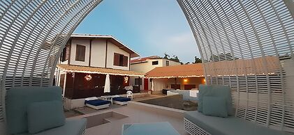 Island House Curacao