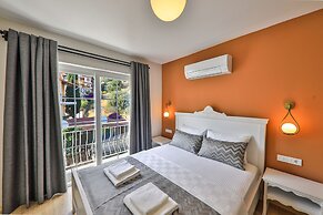 Lora Kas Otel