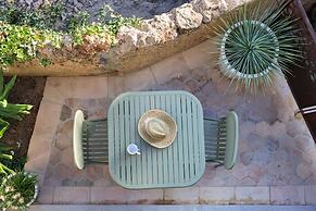 Lou Calen Retreat