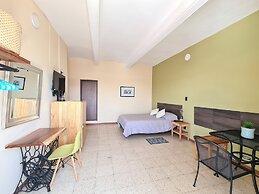 Hotel Galaxia