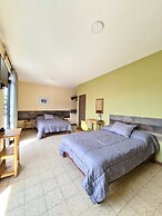 Hotel Galaxia