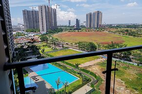 Gorgeous and Comfy Studio Sky House BSD Apartment