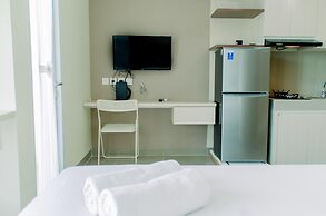 Minimalist and Cozy Living Studio Apartment at B Residence