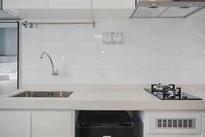 Stunning Studio Apartment at Sky House BSD