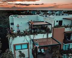 Amazing Penthouse Private Rooftop Jacuzzi