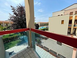 Cozy Apartment With Shared Pool