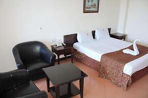 Sunrise Resort Apartments & Spa