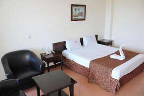 Sunrise Resort Apartments & Spa