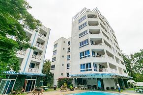 Sunrise Resort Apartments & Spa
