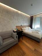 GRANDI 32  Boutique Residence