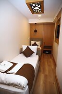 Ruby Royal Hotel
