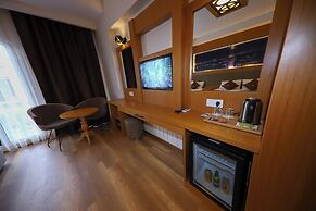 Ruby Royal Hotel