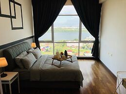 Paragon Suite By Antlerzone