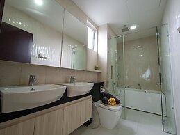 Paragon Suite By Antlerzone