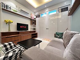 Paragon Suite By Antlerzone
