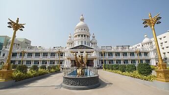 Gadiraju Palace Convention Centre & Hotel