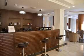 Crown City Hotel