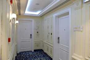 Crown City Hotel